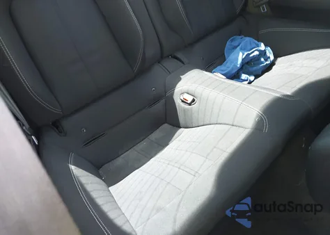 2021 Ford Mustang Ecoboost Fastback z USA, uszkodzony, nr VIN 1FA6P8TH0M5113922